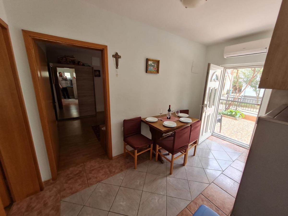 Apartments Bosnjak 希贝尼克 外观 照片