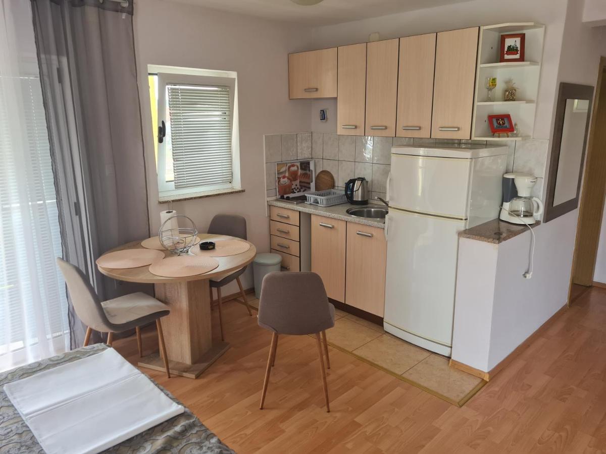 Apartments Bosnjak 希贝尼克 外观 照片