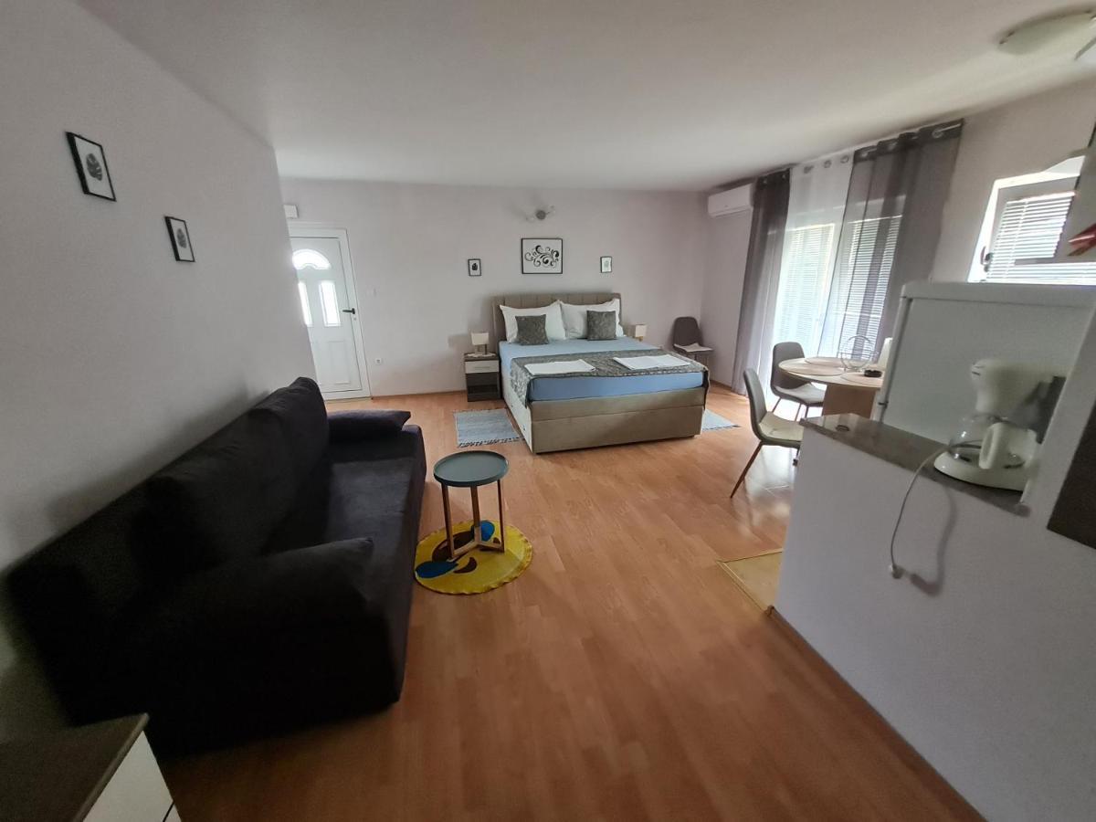 Apartments Bosnjak 希贝尼克 外观 照片