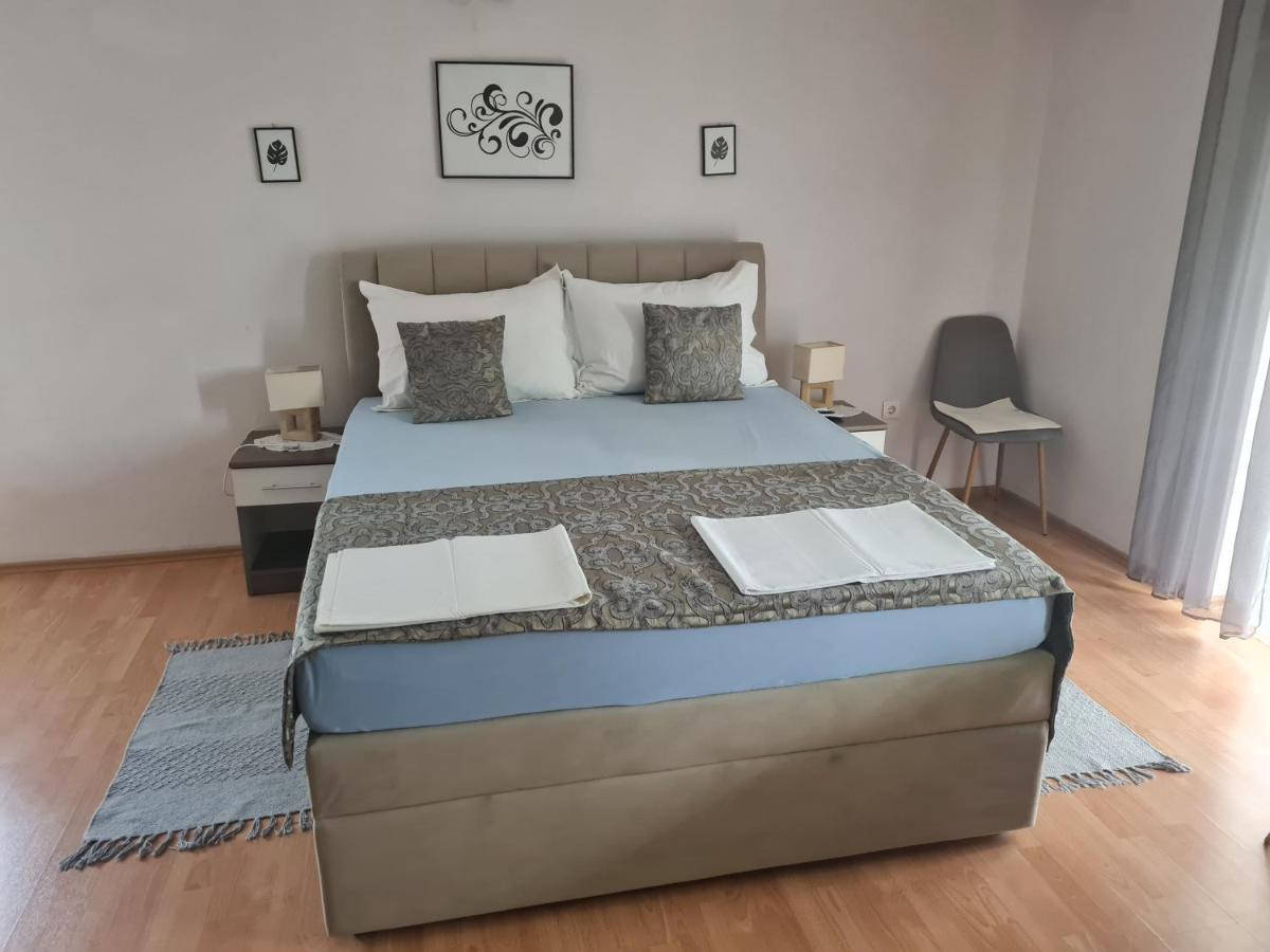 Apartments Bosnjak 希贝尼克 外观 照片